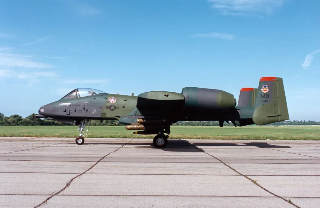 Fairchild - Republic A-10A con la camo "Europe I" anni '90 (Foto: US Air Force)