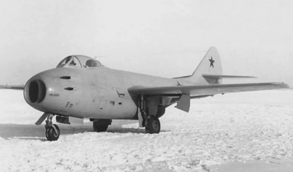 Prototipo del MiG-9