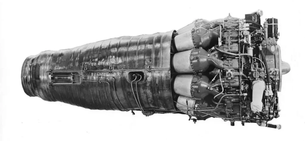 Primo piano del motore turbogetto a flusso centrifugo de Havilland Ghost in bianco e nero.