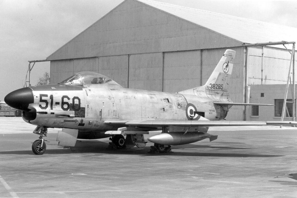 F-86K del 51° Stormo si notanto i piloni subalari con la predisposizione per i Sidewinder. (Foto: © Aviastore) 