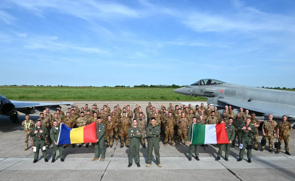 Gli uomini del Task Group Air del 51° Stormo. (Foto: Aeronautica Militare)