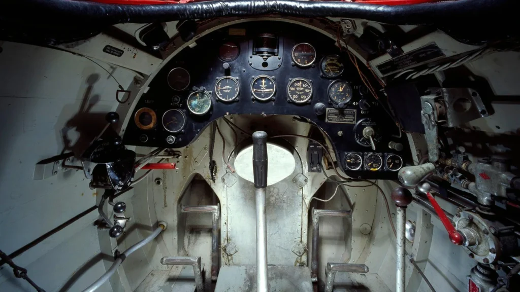 Il cockpit del Lokheed Vega.